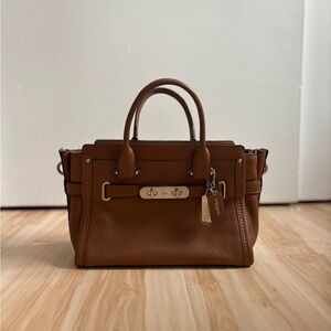 Coach Swagger 27 Pebble Leather